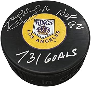 Marcel Dionne potpisao je Los Angeles Kings 731 gol NHL-a s autogramima.