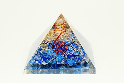 Orgona piramida s kristalima lapis lazuli - autentični i prirodni dragulji - moćni generator energije s stvarnim draguljima