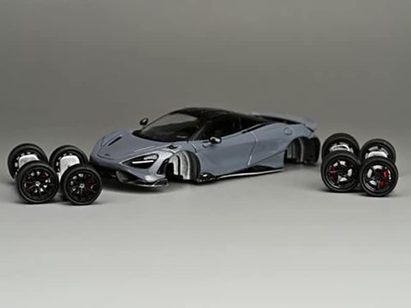 McLaren 765lt siva s crnim vrhom i dodatnim kotačima 1/64 Diecast Model Car by CM Models CM64-765LT-05