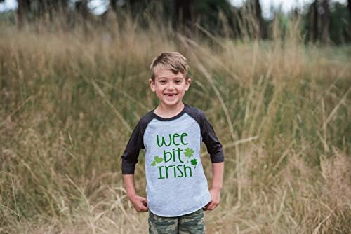 7. 9 odjeća za male Irce na Dan svetog Patrika siva Raglan Majica